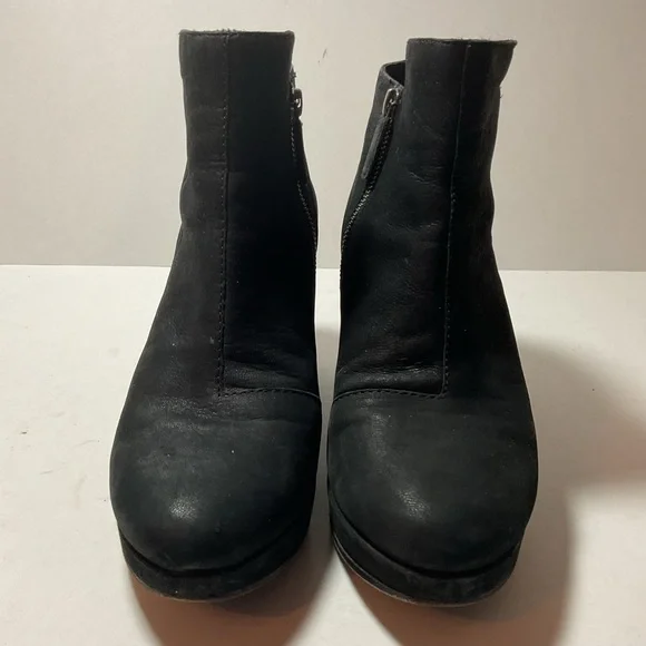 Eileen Fisher Black Leather Booties - Picture 7 of 14
